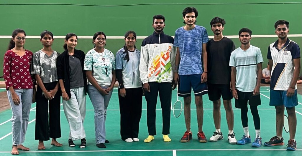 🏸 Into the Semi-Finals! 🏆